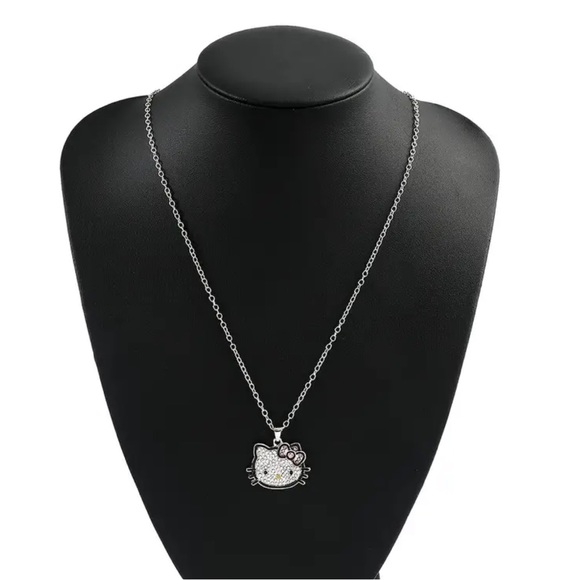 Hello Kitty Pendant Necklace - Picture 4 of 5